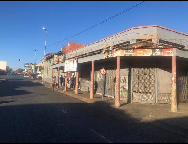 BUSINESS FOR SALE IN LA ROCHELLE